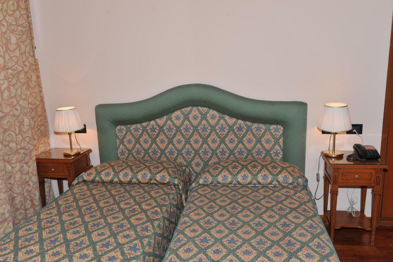 Hotel Roma Sestola Esterno foto