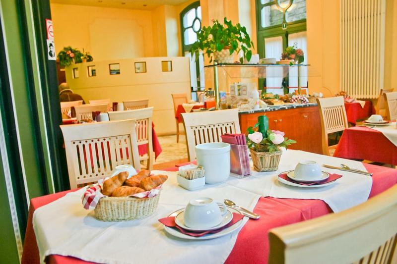 Hotel Roma Sestola Esterno foto